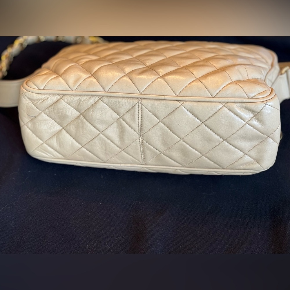 Authentic cream beige CHANEL matelasse quilted single chain shoulder bag - Picture 4 of 16